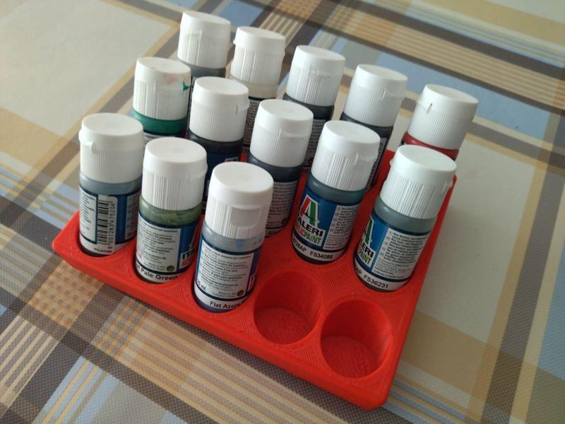 Gridfinity Italeri Paint Holder