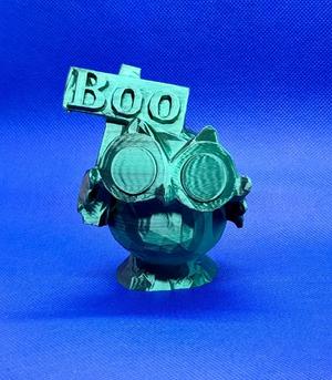 Owl Holding Boo Sign (low poly)