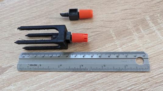 Gardena micro-drip 1/2" (13mm) pipe holder with socket for drip / spray nozzle   