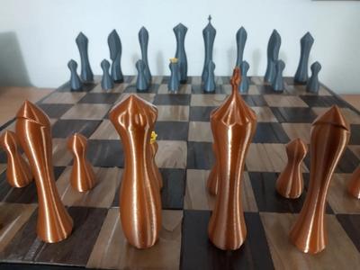 Weighted Chessmen – Vase Mode