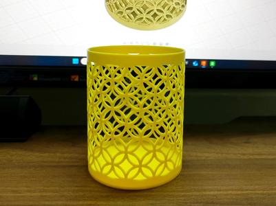 Openwork Cash Pen Holder