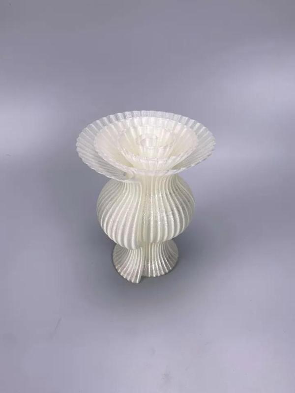 Monocoil Vase