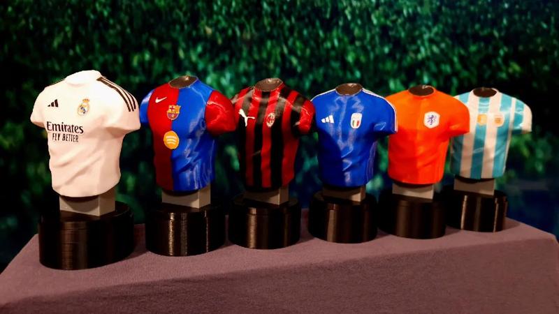 Football Jersey with base (single extruder,  no support needed)