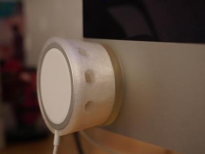 Apple MagSafe attaches anywhere