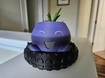 Oddish Pokemon Tire Swing – Hanging Planter